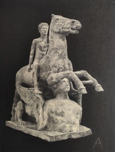 exid124149wid108233 / カラブリアの馬像 25071