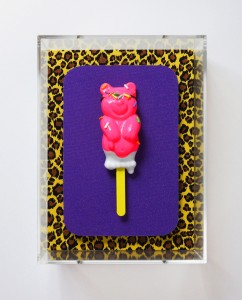 exid124484wid108537 / cool it (xs) strawberry leo-vio