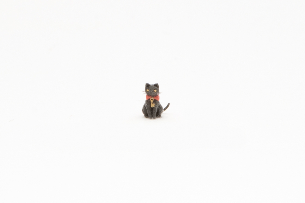 フジイカクホ/粘土ミニチュア5mmシリーズ「扉の守護黒猫」/exid50530wid48195